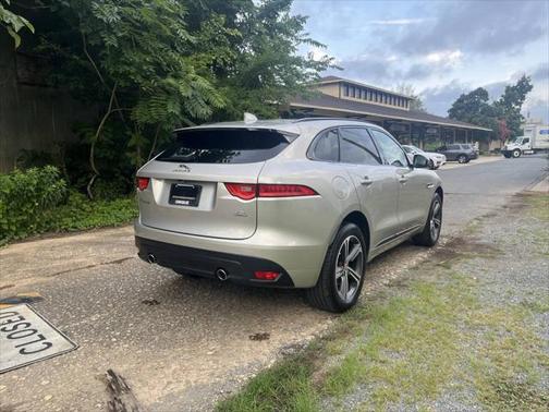 2017 Jaguar F-PACE 35t R-Sport