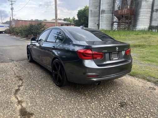 2017 BMW 320 i
