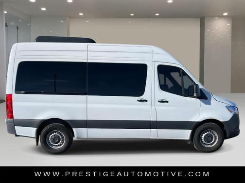 2024 Mercedes-Benz Sprinter 2500 144 WB Standard Roof Passenger
