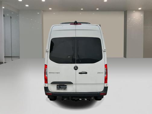 2024 Mercedes-Benz Sprinter 2500 144 WB Standard Roof Passenger