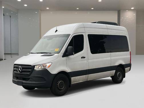 2024 Mercedes-Benz Sprinter 2500 144 WB Standard Roof Passenger