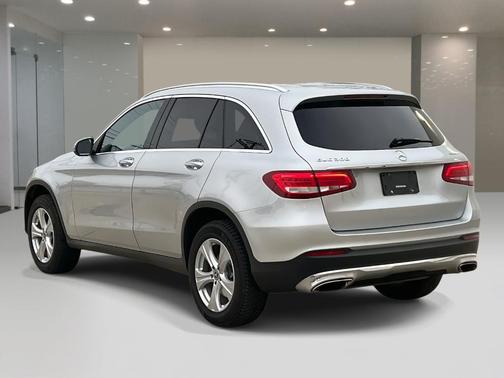2018 Mercedes-Benz GLC 300 Base 4MATIC