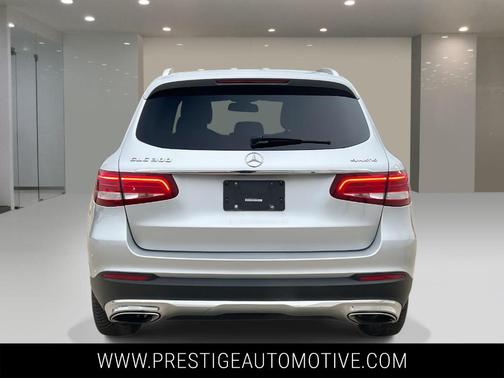 2018 Mercedes-Benz GLC 300 Base 4MATIC