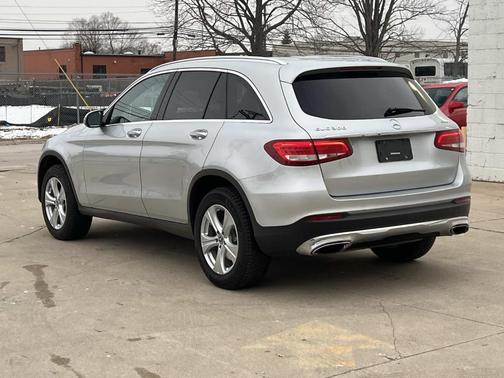 2018 Mercedes-Benz GLC 300 Base 4MATIC