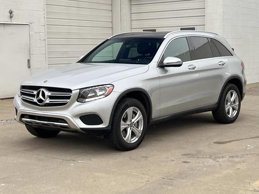 2018 Mercedes-Benz GLC 300 Base 4MATIC
