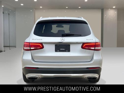 2018 Mercedes-Benz GLC 300 Base 4MATIC