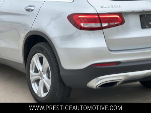 2018 Mercedes-Benz GLC 300 Base 4MATIC