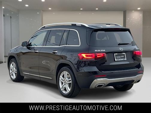 2022 Mercedes-Benz GLB 250 Base 4MATIC