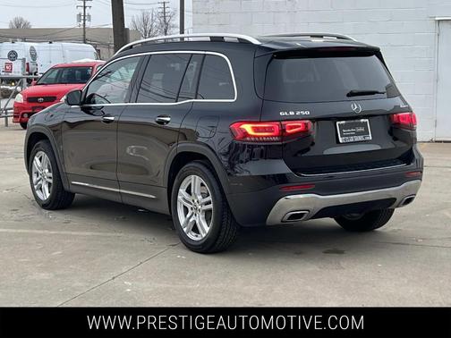 2022 Mercedes-Benz GLB 250 Base 4MATIC