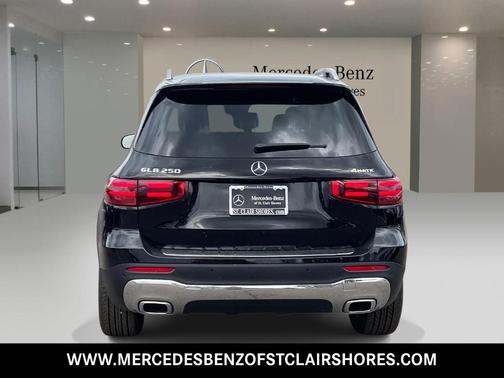 2026 Mercedes-Benz GLB 250 Base 4MATIC