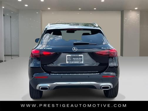 2026 Mercedes-Benz GLA 250 Base 4MATIC