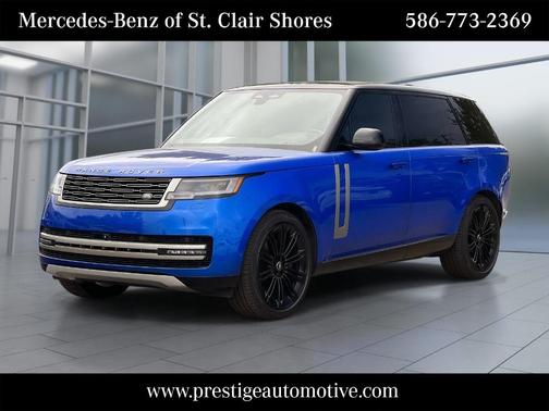 Velocity Blue In Gloss Finish 2024 Land Rover Range Rover P530 SE