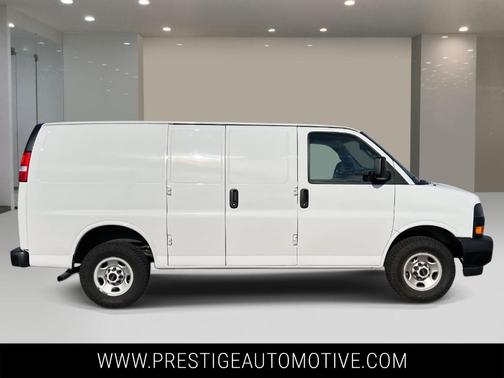 2022 GMC Savana 2500 Work Van