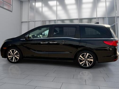 Black 2022 Honda Odyssey Touring