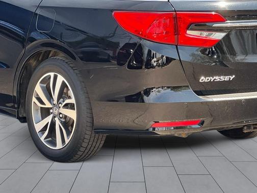 Black 2022 Honda Odyssey Touring