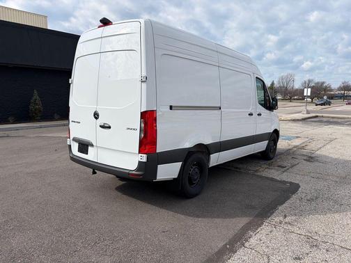 Arctic White 2025 Mercedes-Benz Sprinter 2500 Standard Roof