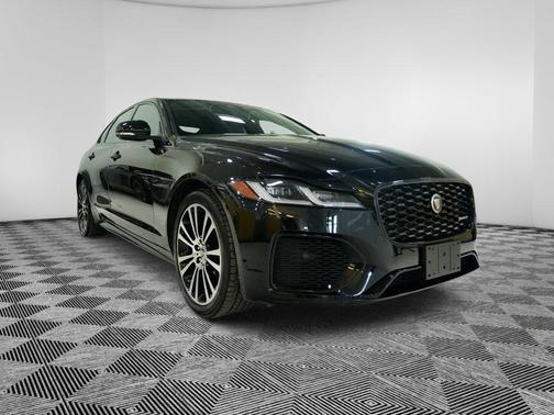 2024 Jaguar XF R-Dynamic SE