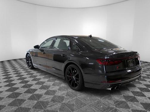 2023 Audi S8 4.0T quattro