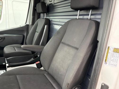 2019 Mercedes-Benz Sprinter 2500 144 WB
