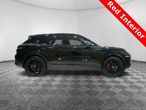 2024 Porsche Cayenne S