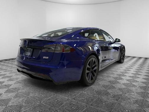 2021 Tesla Model S Plaid