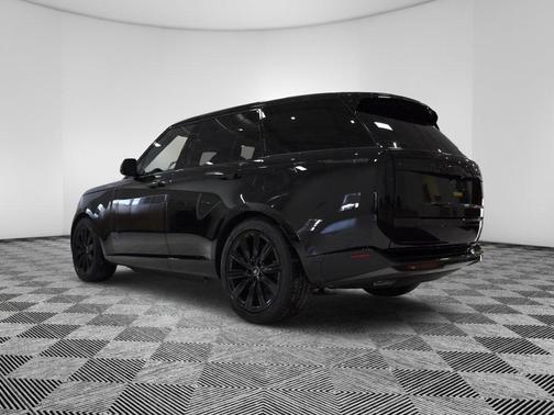 2025 Land Rover Range Rover P550e SE
