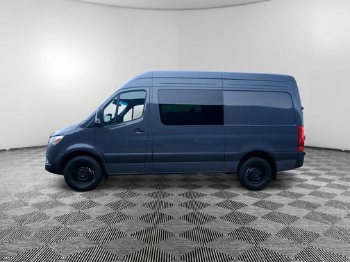 2026 Mercedes-Benz Sprinter 2500 144 WB Standard Roof Crew