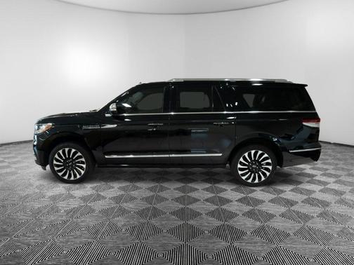 2023 Lincoln Navigator L Black Label