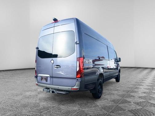 2025 Mercedes-Benz Sprinter 2500 High Roof