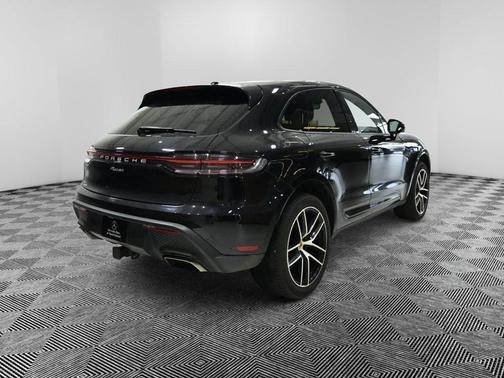 2024 Porsche Macan 