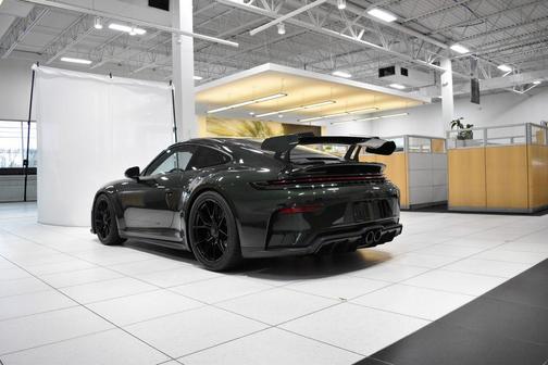 Oak Green Metallic 2026 Porsche 911 GT3