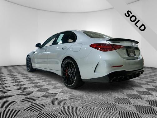 2024 Mercedes-Benz AMG C 63 S E Performance
