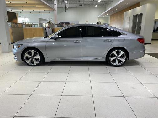 2020 Honda Accord Touring 2.0T