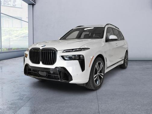 Mineral White Metallic 2025 BMW X7 xDrive40i
