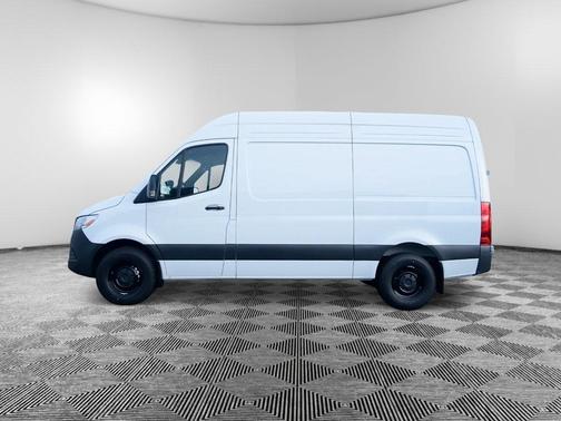2025 Mercedes-Benz Sprinter 2500 Standard Roof