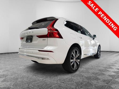 2022 Volvo XC60 B5 Inscription