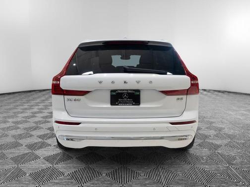 2022 Volvo XC60 B5 Inscription