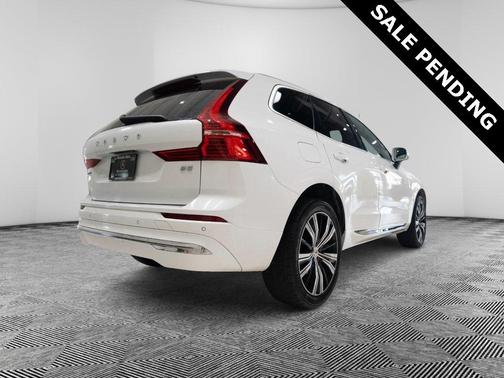 2022 Volvo XC60 B5 Inscription