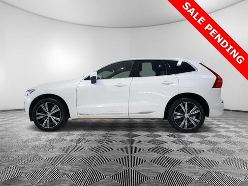 2022 Volvo XC60 B5 Inscription