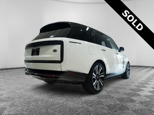 2023 Land Rover Range Rover P400 SE