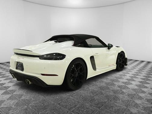 2025 Porsche 718 Spyder RS