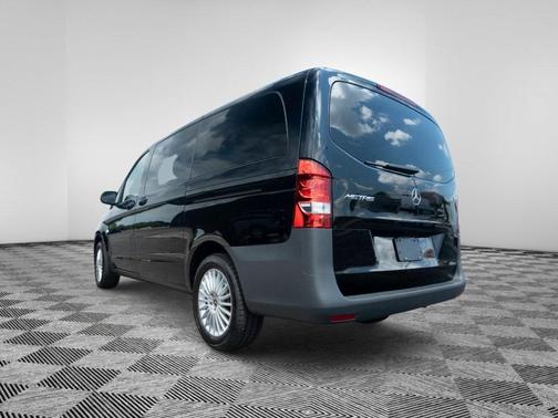 2023 Mercedes-Benz Metris Base