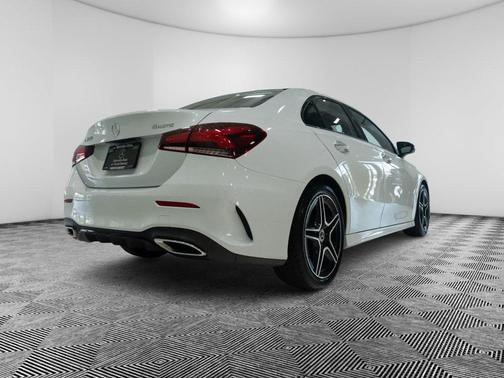 2022 Mercedes-Benz A-Class A 220 4MATIC