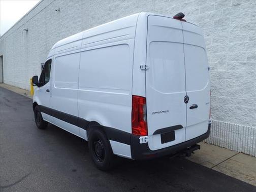 2025 Mercedes-Benz Sprinter 2500 Standard Roof