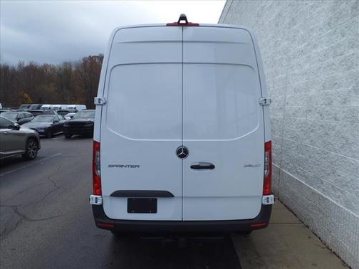 2025 Mercedes-Benz Sprinter 2500 Standard Roof