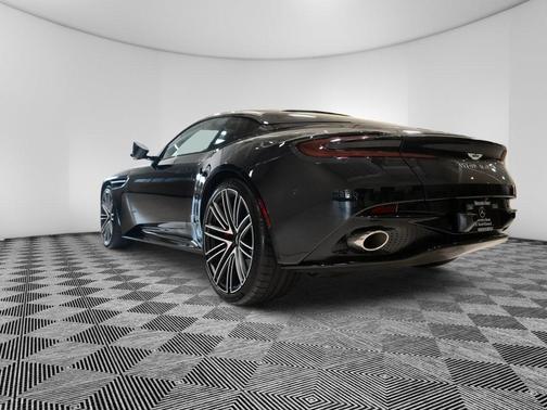 2024 Aston Martin DB12 Base