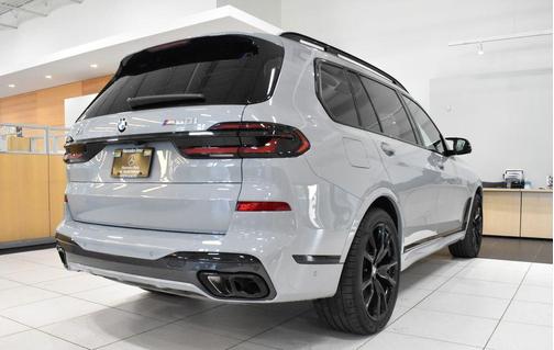 Brooklyn Gray Metallic 2025 BMW X7 M60i