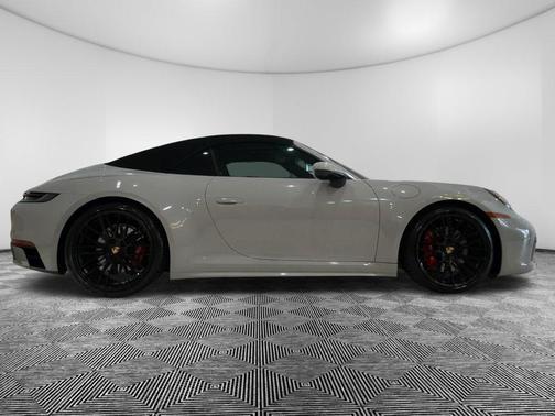2021 Porsche 911 Carrera S