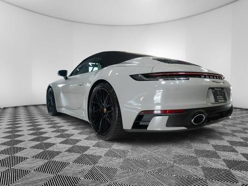 2021 Porsche 911 Carrera S