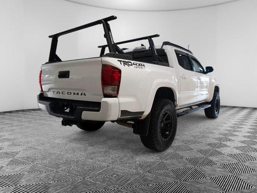 2017 Toyota Tacoma SR5